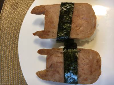ランチョンミートむすび