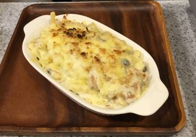 チキンマカロニグラタン