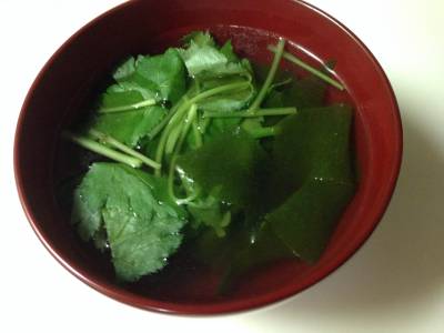 わかめとみつばのスープ