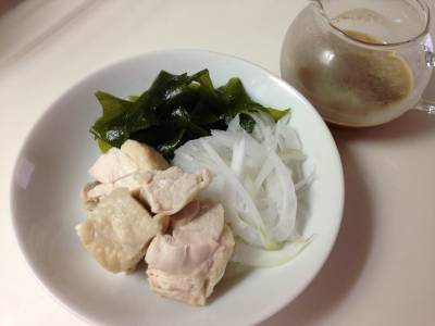 わかめとゆで鶏のからし酢あえ