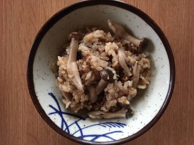 豚ひき肉としめじの炊き込みご飯