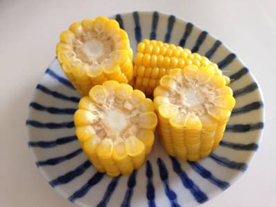 とうもろこしの蒸し煮