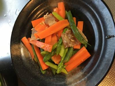 彩り野菜の蒸し煮