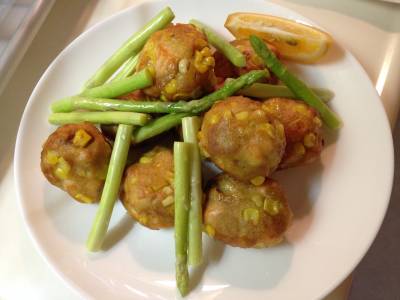 さけとコーンの ふわふわカレーボール