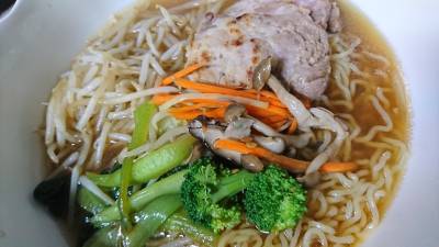 シンプルしょうゆラーメン