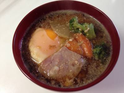 落とし卵のみそ汁