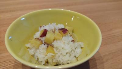 さつまいもご飯