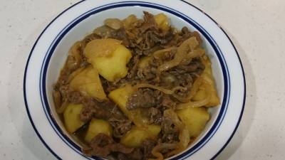 肉じゃがカレー味