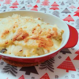 チキンマカロニグラタン