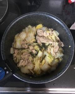 白菜と豚バラ肉の煮物