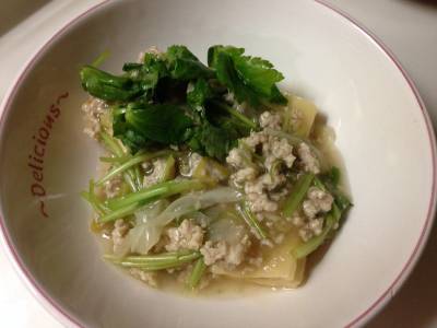 鶏ひき肉と高野豆腐のふんわり煮