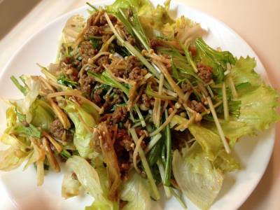 えのきと肉そぼろのホットサラダ