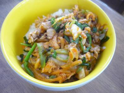 豚キムチ丼