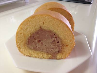 チョコクリームのロールケーキ