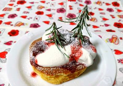 いちごのパンケーキツリー