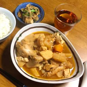 鶏手羽元と里芋の韓国煮