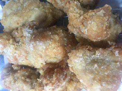 鶏のから揚げ