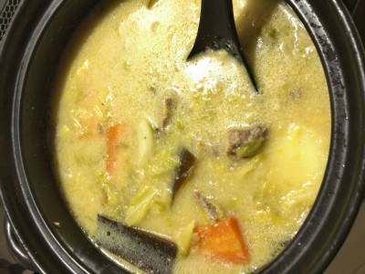 塩豚と野菜のみそスープ