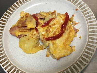 ソーセージのスペイン風オムレツ