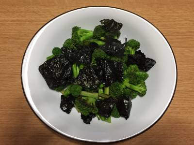 ブロッコリの塩のり炒め