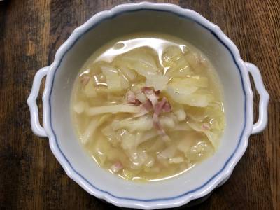 キャベツとじゃがいものスープ