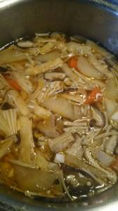 きのこスープ鍋