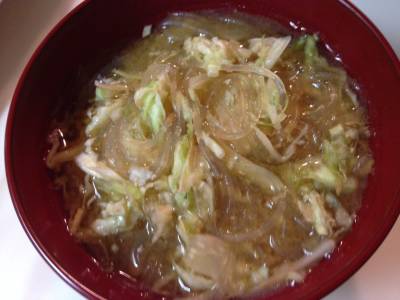 香味乳酸キャベツと春雨のみそ汁