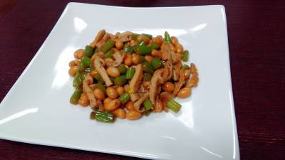 いんげん、大豆、油揚げのしょうゆ炒め