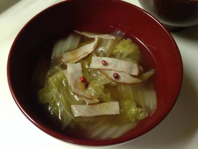 白菜とハムのスープ