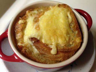 簡単！オニオングラタンスープ