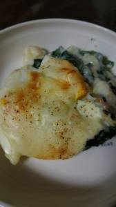 ほうれんそうとゆで卵のグラタン