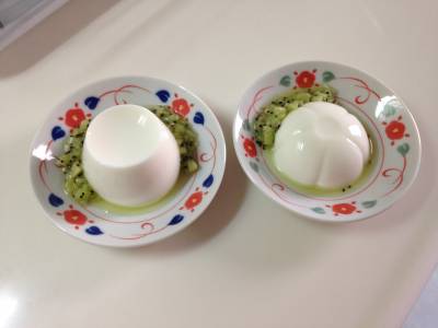 ふるふるココナツゼリー マンゴーソース