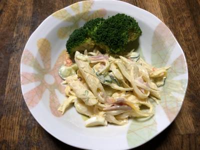 マカロニサラダ