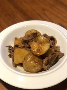 新じゃがのうま辛煮っころがし