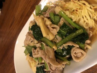 豚肉と小松菜のあんかけ焼きそば