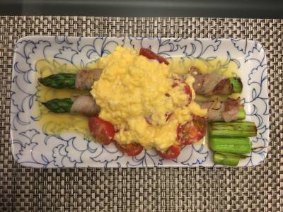 アスパラ豚の卵ソース