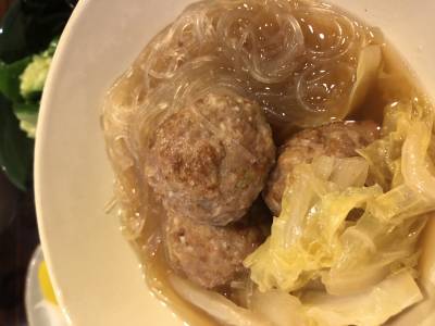白菜と肉だんごの煮込み