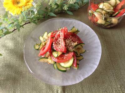 ズッキーニとトマトのあえ物