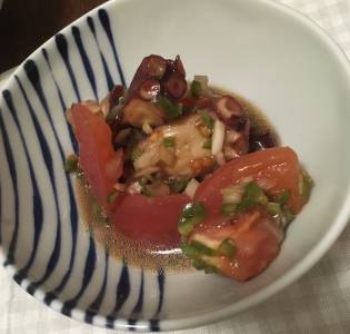 たことトマトのサラダ