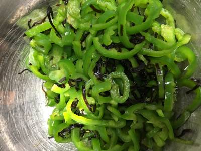 ピーマンの塩昆布漬け