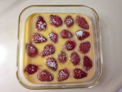 いちごの蒸しフラン