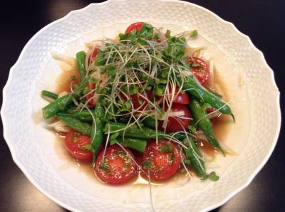 新たまねぎとトマトのサラダ