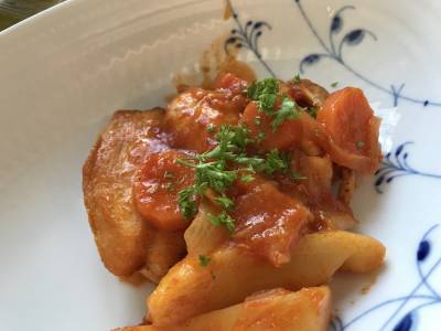 鶏肉のトマトケチャップ煮込み