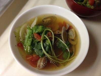 レタスとあさりのスープ