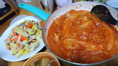 焼き白菜と鶏肉のみそトマト煮