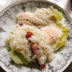 たらとキャベツの蒸し焼きと洋風おじや