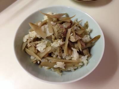 鶏ごぼうの混ぜご飯