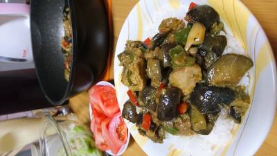 なすと鶏肉のドライカレー