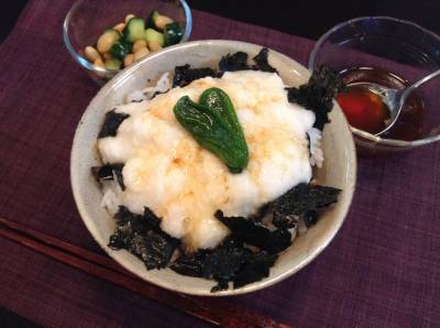 梅だれ(写真右上)