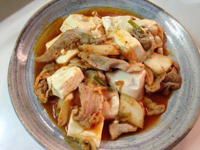 キムチ肉豆腐